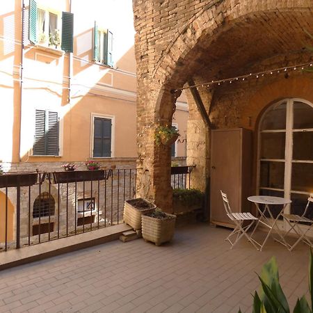 Via Vincioli - La Terrazza Nel Cuore Di Perugia Перуджа Экстерьер фото